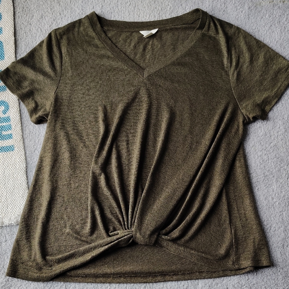 Caslon Khaki V-Neck Twist Tee